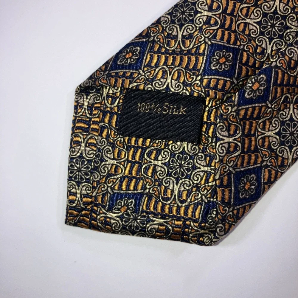 Jos A Bank Signature Gold Silk Tie Gold Blue Medallion Handmade in USA Ltd‎ Ed